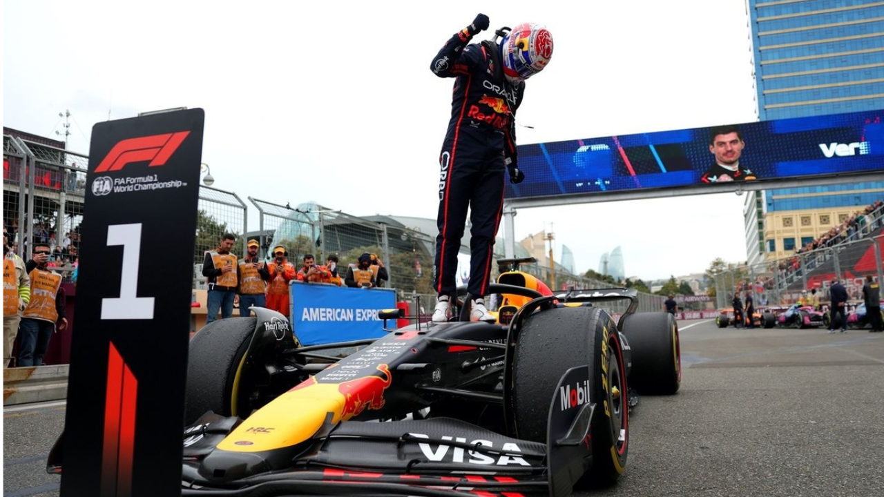 Dominasi Total Verstappen di Baku: Gelar Dunia 2025 Kembali Terbuka?