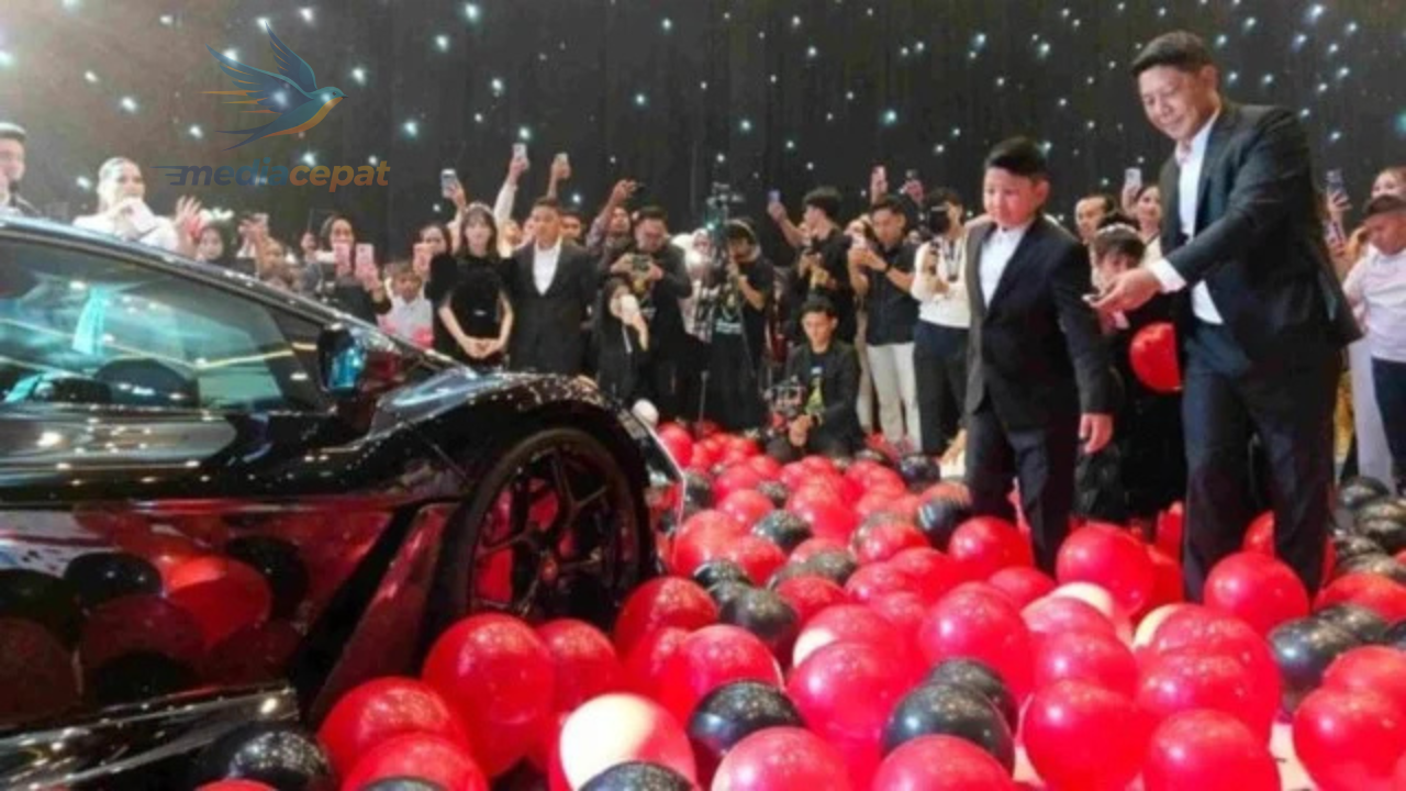 Sultan Makassar Hadiahkan Lamborghini Rp22 Miliar untuk Anak